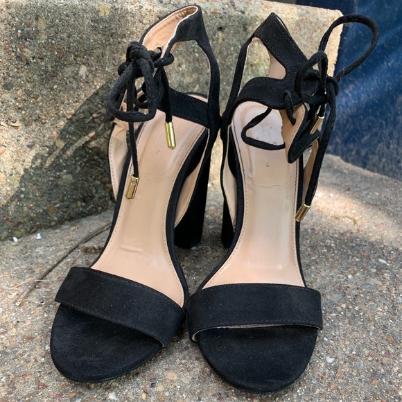 Charlotte Russe Shoes - BLACK HEELS